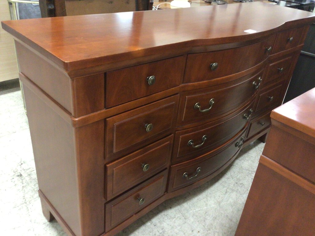 Broyhill Dresser-12 Drawer – Chic and Cozy Consignment Broyhill Dresser-12 Drawer – Chic and Cozy Consignment