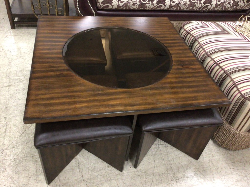 Consignment Coffee Coffee Table W/ 4 Stools – Chic and Cozy Consignment